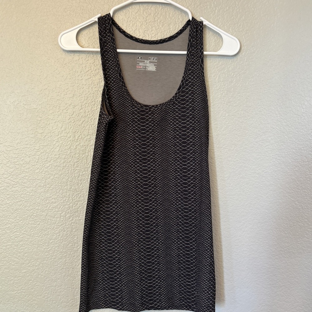 Under Armour Fitted Black Dragon Scales Tank Top Shirt Women's Medium Heatgear